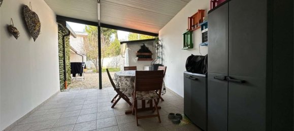 Дом с 6 комнатами в Монтесильвано, Италия № 56786 5