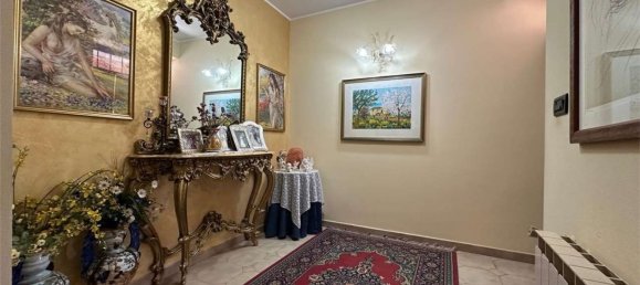 Дом с 6 комнатами в Монтесильвано, Италия № 56786 13