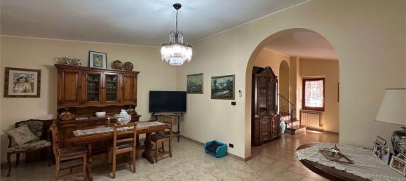 Дом с 6 комнатами в Монтесильвано, Италия № 56786 20