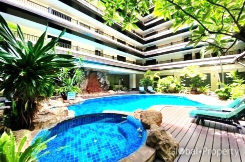 3 bedrooms Condo in Pattaya, Thailand No. 61459