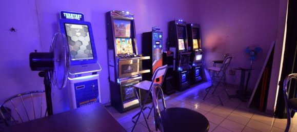 Propriété commerciale à Fidenza, Italy 180m² No. 372249 9