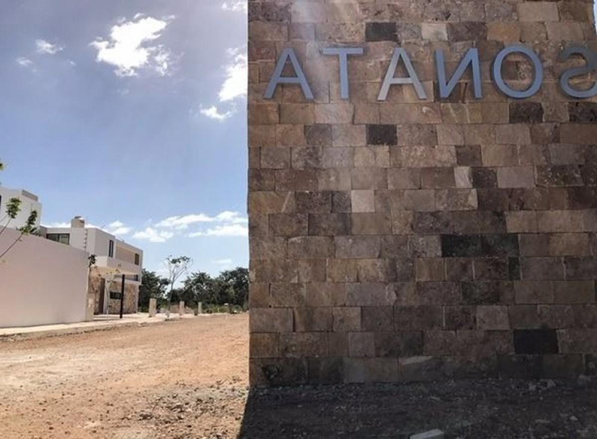 4 bedrooms House in Merida, Mexico No. 8051