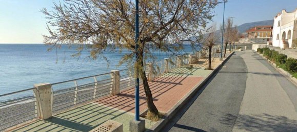 3 Schlafzimmer Wohnung in Cetraro, Italy, Nr. 212902 16