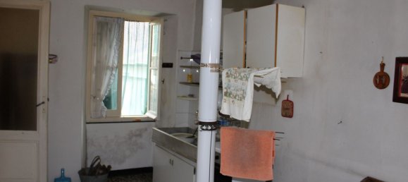 3 rooms House in Neirone, Italy No. 87087 8