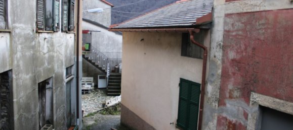 3 rooms House in Neirone, Italy No. 87087 4