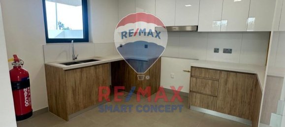 Villa de 3 dormitorios en Yas Island, UAE No. 66867 3