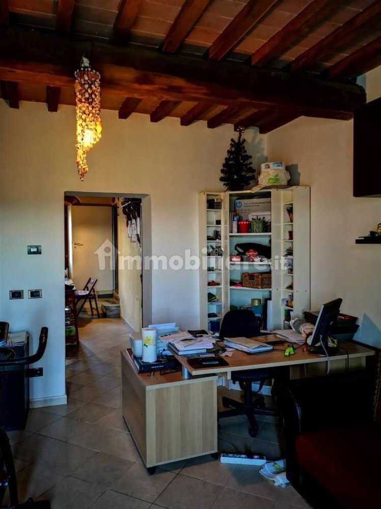 Apartamento T2 em Cavriglia, Italy N.º 72408
