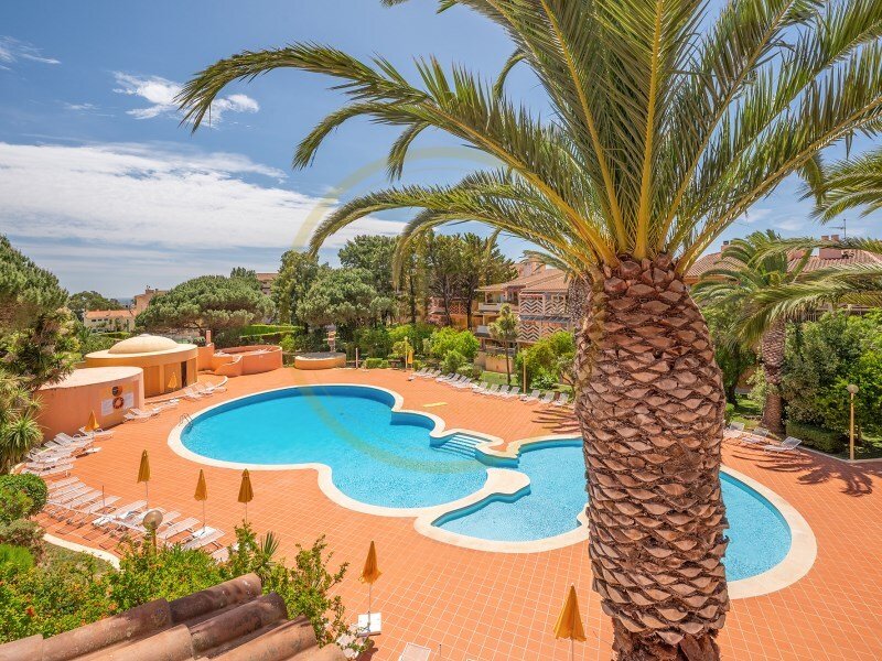 3 غرف نوم منزل ذو طابقين في Cascais, Portugal رقم 96147