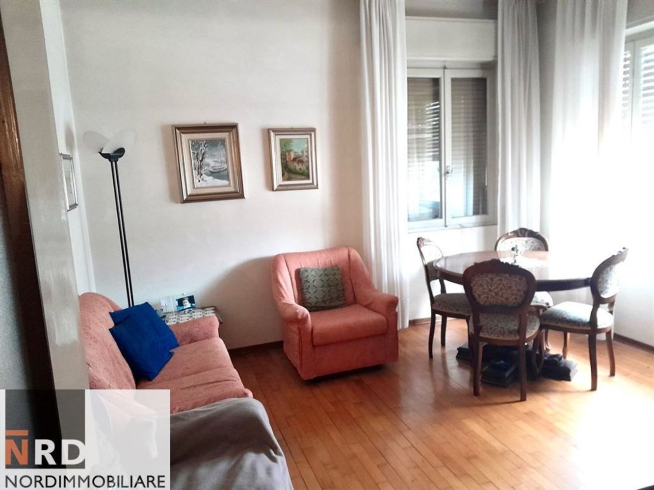 Apartamento de 3 habitaciónes en Mantua, Italy No. 250308