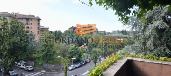 4 bedrooms Apartment in Monza, Italy No. 145158 40