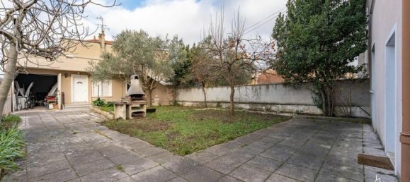 8 Schlafzimmer Haus in Venissieux, France, Nr. 287428 11