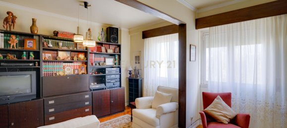 Дуплекс с 4 спальнями в Лиссабон, Португалия № 117460 3