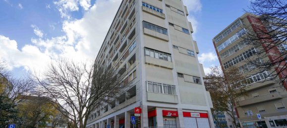 Дуплекс с 4 спальнями в Лиссабон, Португалия № 117460 10