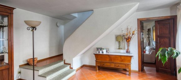 17 rooms House in Asti, Italy No. 38735 6