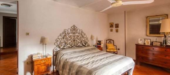 17 rooms House in Asti, Italy No. 38735 13
