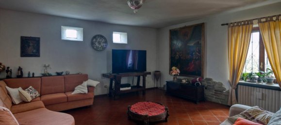 17 rooms House in Asti, Italy No. 38735 7