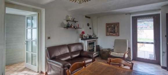 17 rooms House in Asti, Italy No. 38735 24