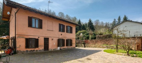 17 rooms House in Asti, Italy No. 38735 41