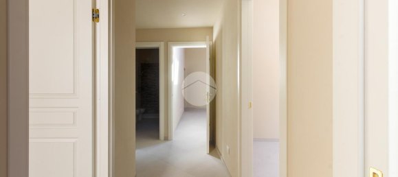 4 rooms Apartment in L'Aquila, Italy No. 4752 17