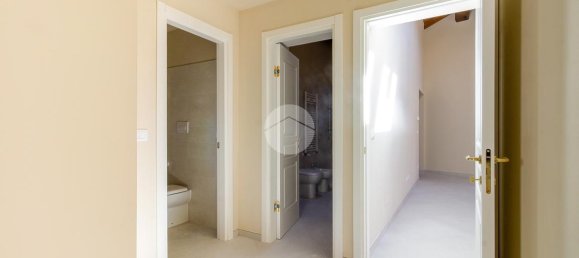 4 rooms Apartment in L'Aquila, Italy No. 4752 11