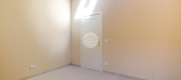 4 rooms Apartment in L'Aquila, Italy No. 4752 20