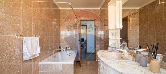 4 bedrooms House in Maceira, Portugal No. 183221 9