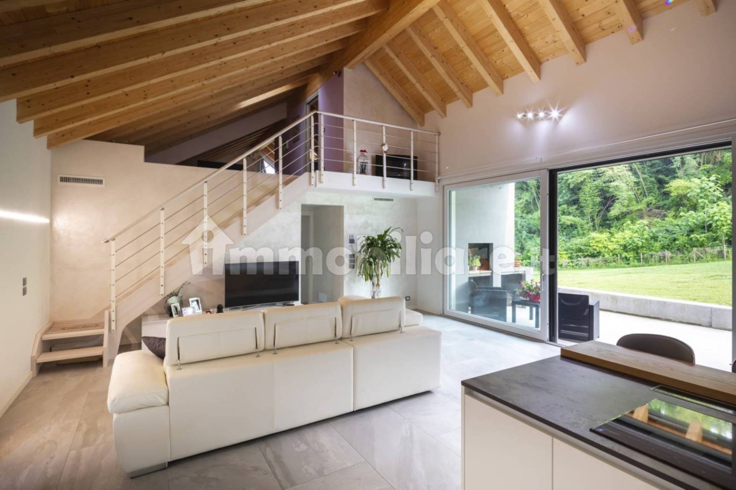 4 bedrooms Apartment in Naples, Italy No. 262713