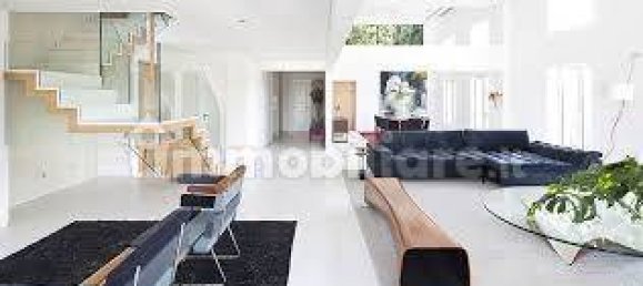 4 bedrooms Apartment in Naples, Italy No. 262713 27