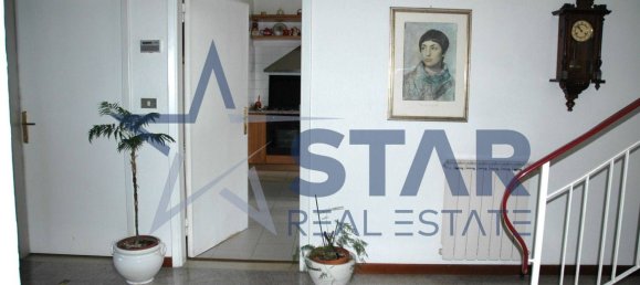 2 bedrooms Apartment in Montale, Italy No. 266049 7