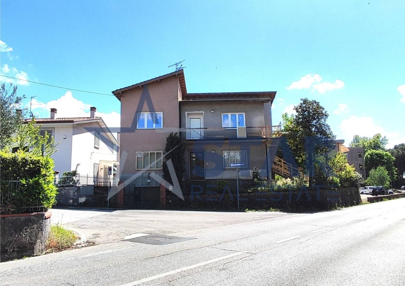 2 bedrooms Apartment in Montale, Italy No. 266049