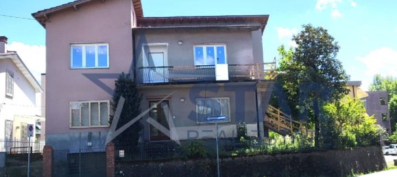 2 bedrooms Apartment in Montale, Italy No. 266049 2