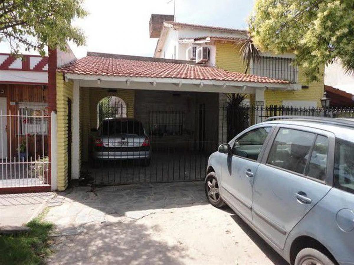 4 bedrooms House in Merlo, Argentina No. 8460