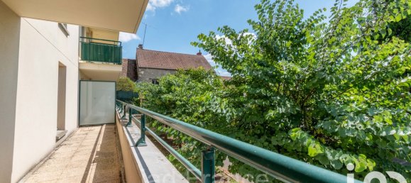 1 bedroom Apartment in Limay, France No. 285366 2