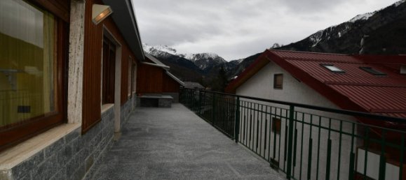Apartamento de 3 dormitorios en Bardonecchia, Italy No. 62752 38