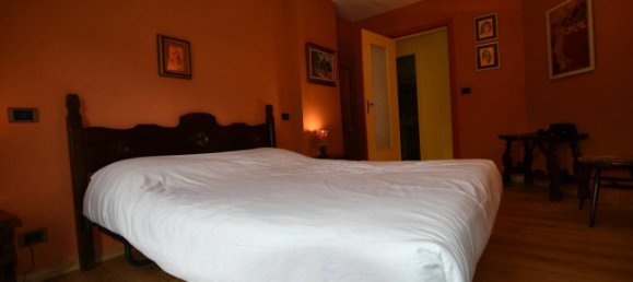 Apartamento de 3 dormitorios en Bardonecchia, Italy No. 62752 43