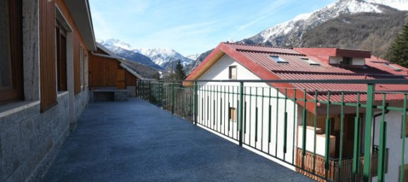 Apartamento de 3 dormitorios en Bardonecchia, Italy No. 62752 14