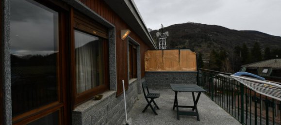 Apartamento de 3 dormitorios en Bardonecchia, Italy No. 62752 4