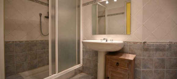 Apartamento de 3 dormitorios en Bardonecchia, Italy No. 62752 11