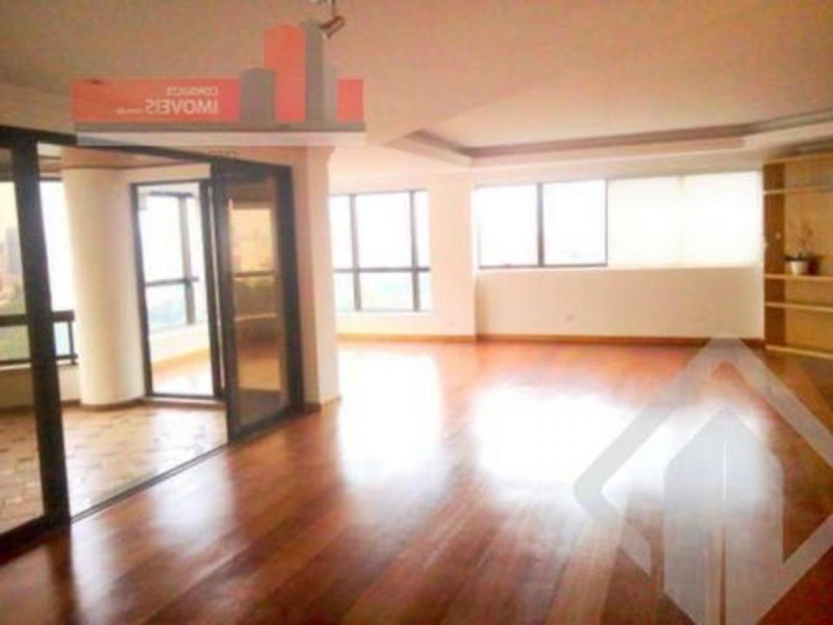 4 bedrooms House in Sao Paulo, Brazil No. 470178