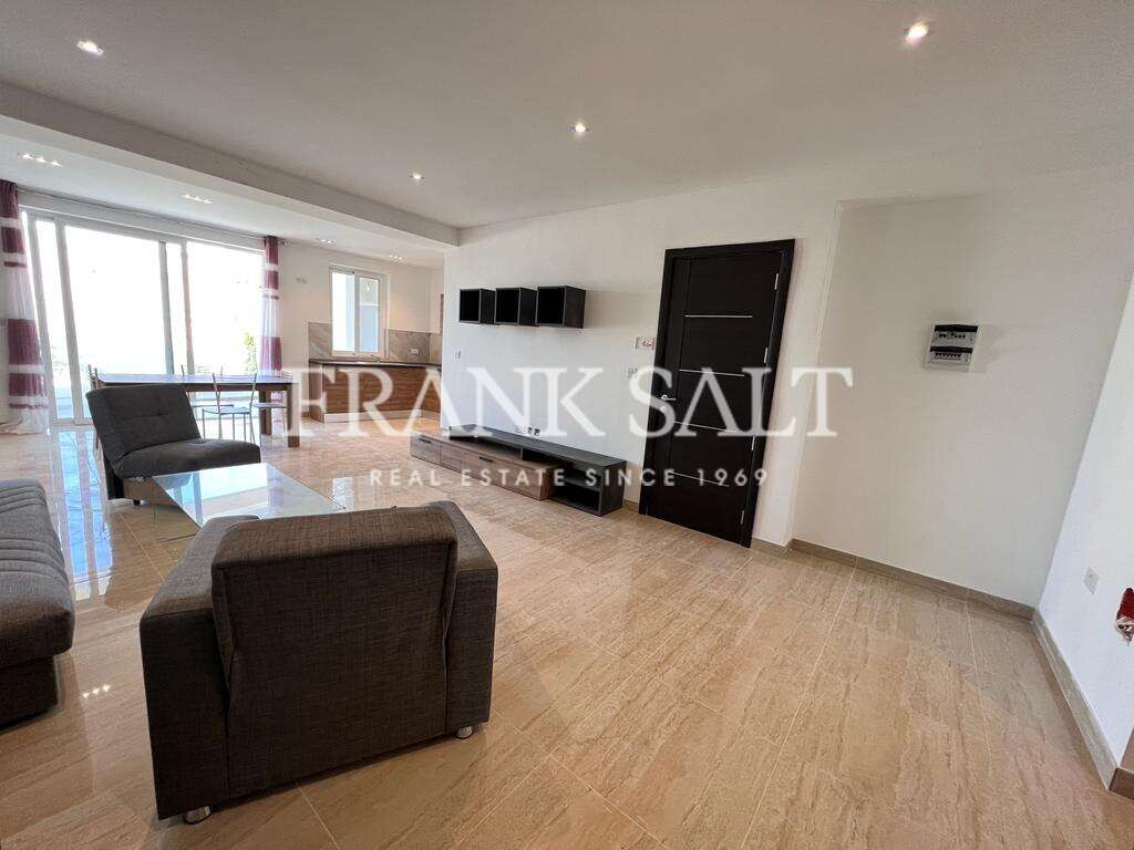 Apartamento T2 em Saint Julian's, Malta N.º 4660