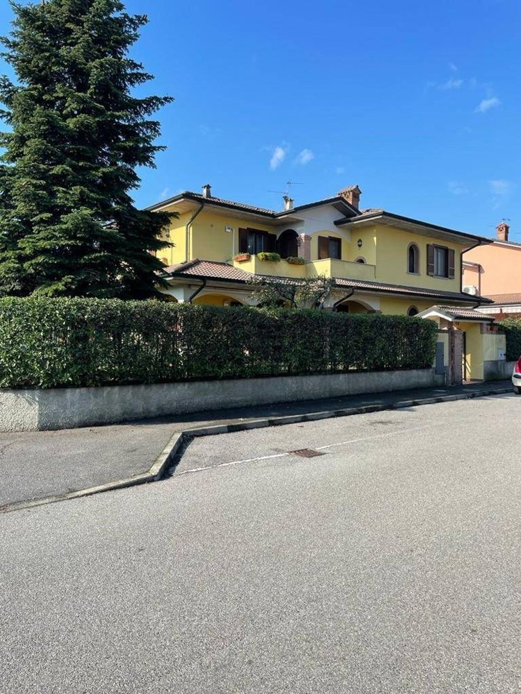 8-Zimmer Villa in Salerano sul Lambro, Italy, Nr. 119066