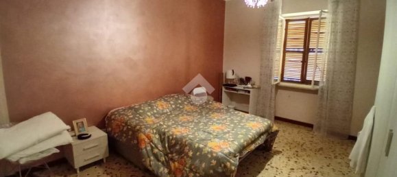 3 rooms Apartment in Spoleto, Italy No. 306853 16
