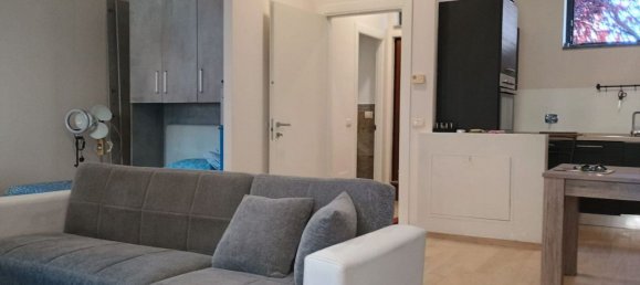 Estudio en Turin, Italy No. 276275 3