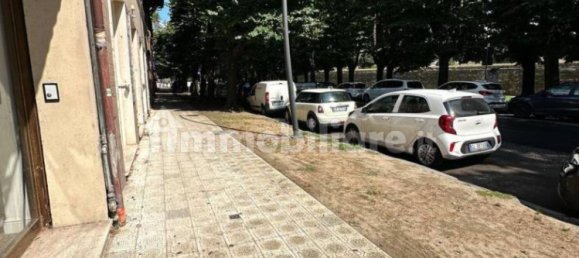 2 rooms Commercial property in Lucca, Italy No. 320883 12