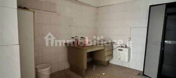 2 rooms Commercial property in Lucca, Italy No. 320883 9