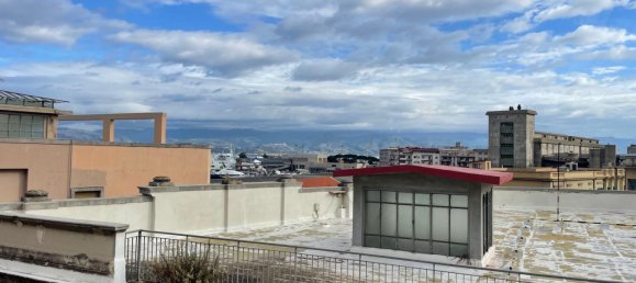 5 rooms Apartment in Messina, Italy No. 51411 12