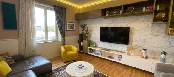 5 rooms Apartment in Messina, Italy No. 51411 8