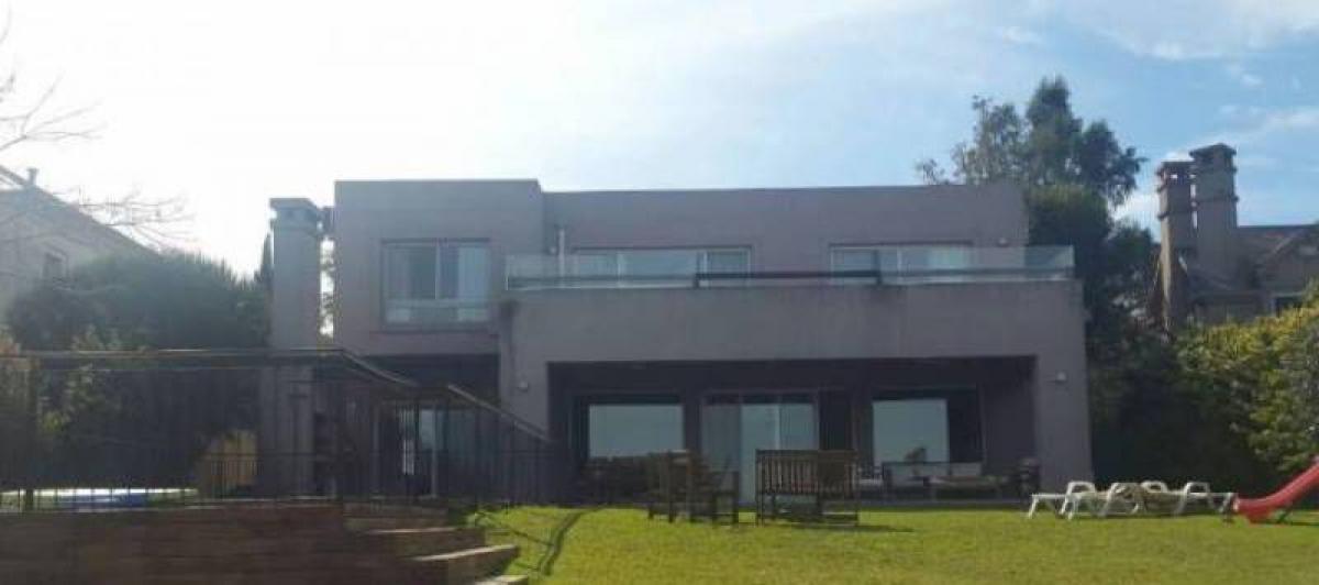 4 bedrooms House in Tigre, Argentina No. 10044