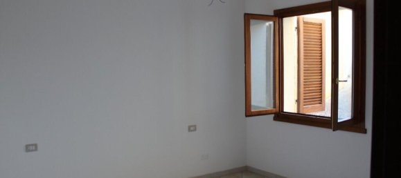 Adosado de 2 dormitorios en Santa Maria Coghinas, Italy No. 389916 24