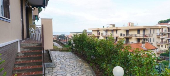 2 rooms Apartment in Santo Stefano al Mare, Italy No. 63931 8